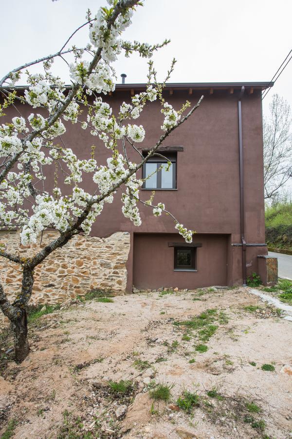 Os Feleitos Guest House Orellan Luaran gambar