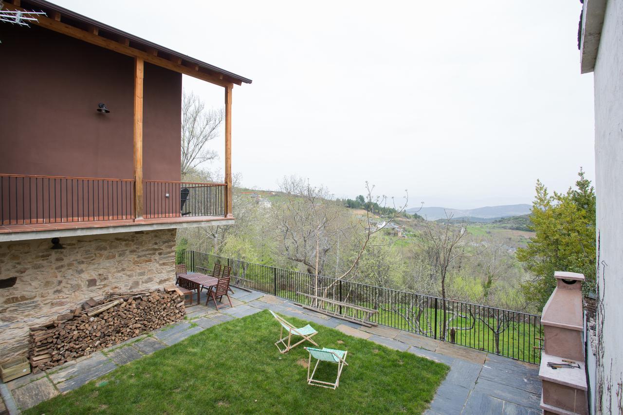 Os Feleitos Guest House Orellan Luaran gambar