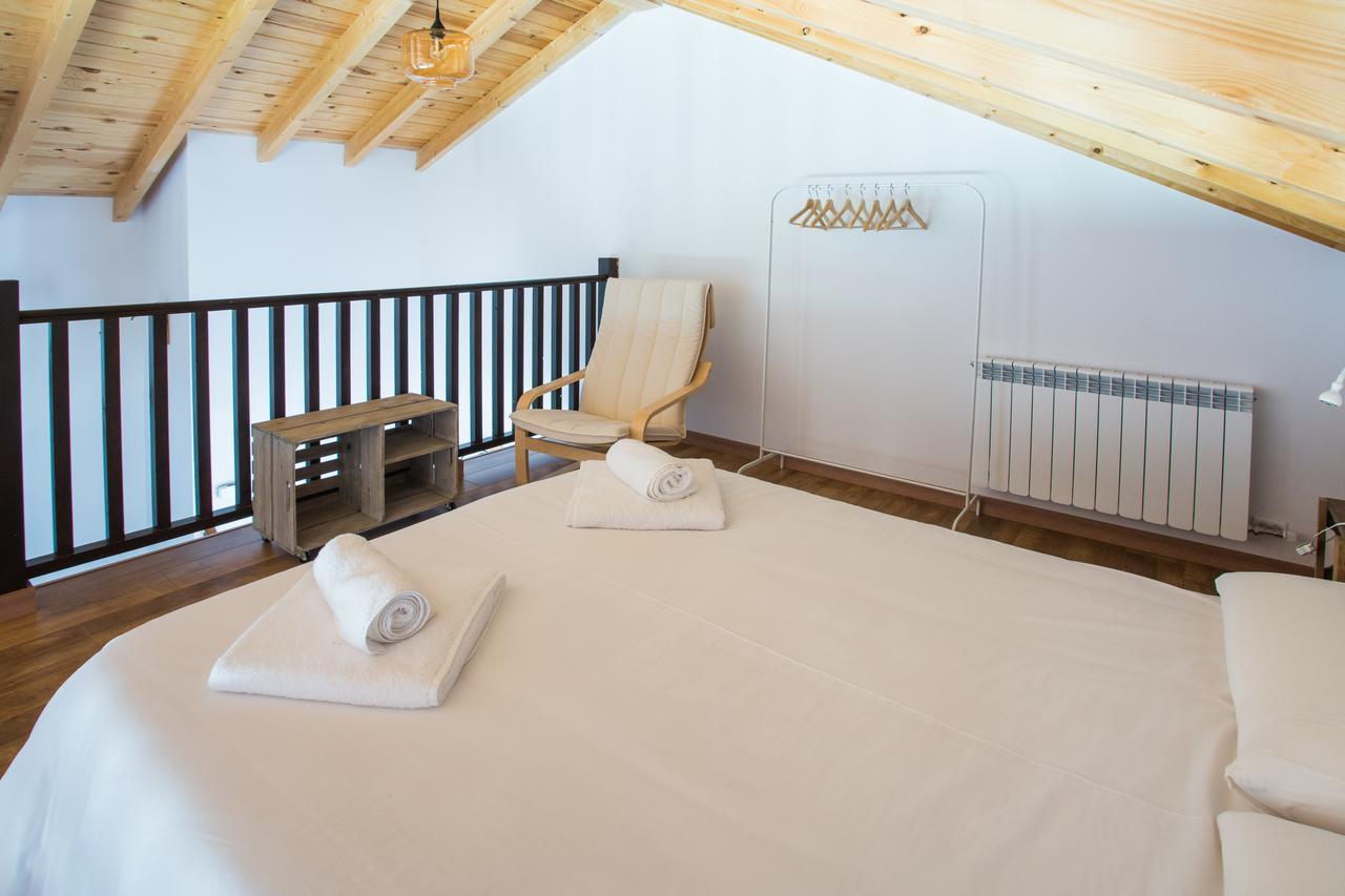 Os Feleitos Guest House Orellan Luaran gambar